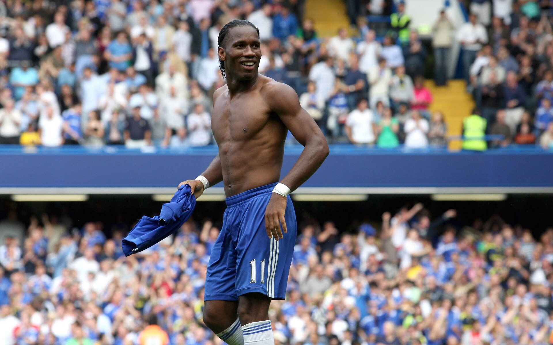 76人小前锋发文感谢球迷长期支持鼓励，76人之前的大前锋